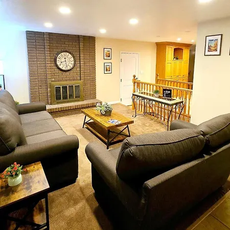 Booking - Hoskere Homes Sandy Exterior foto