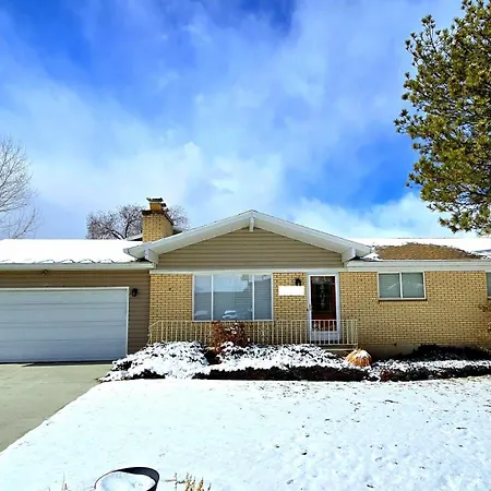 Booking - Hoskere Homes Sandy Exterior foto
